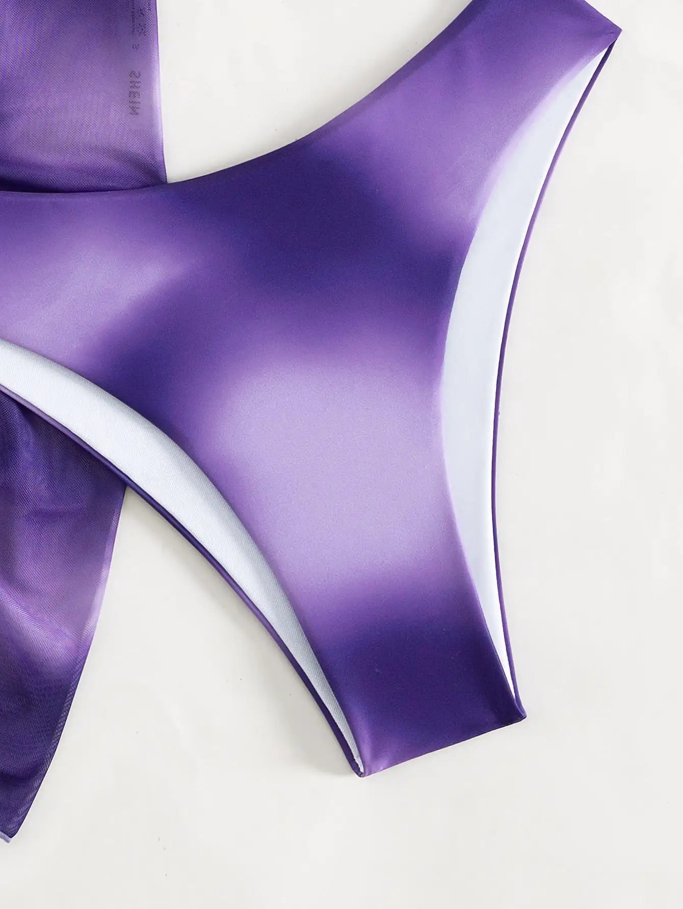 Maillot de bain 3 pièces dégradé avec jupe – Style été 2025